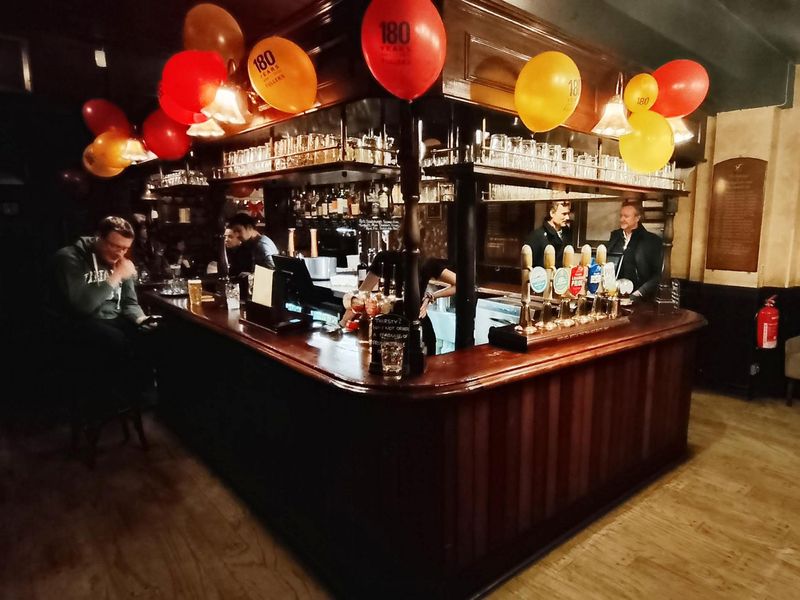 Taken 12 November 2025. (Bar). Published on 15-11-2025 