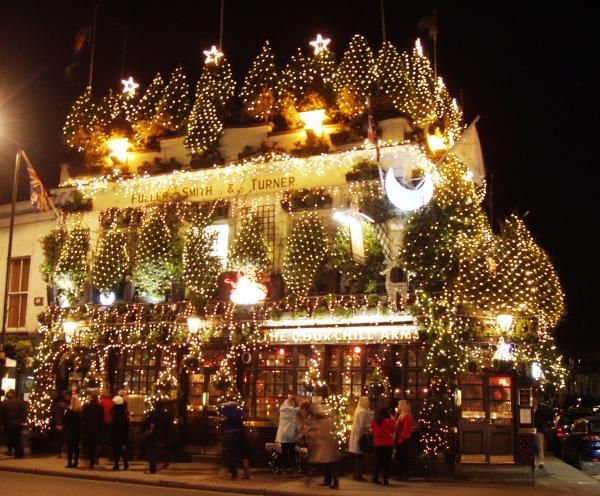 Churchill Arms Xmas 2014. (Pub, External). Published on 14-12-2014