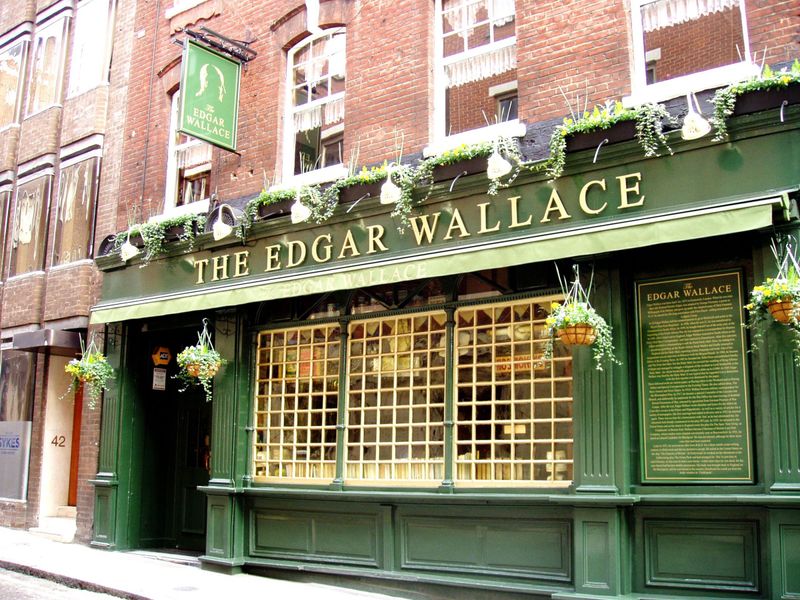 Edgar Wallace WC2-2 Feb 2018. (Pub, External). Published on 18-02-2018 