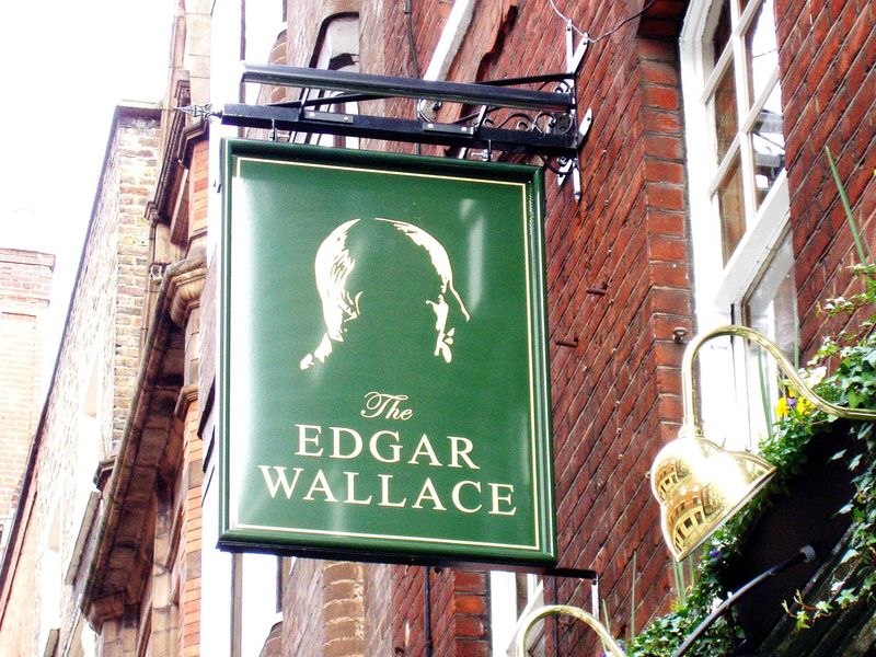 Edgar Wallace WC2-sign Feb 2018. (Pub, External, Sign). Published on 18-02-2018