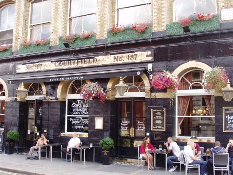 Earls Court, Courtfield. (Pub). Published on 09-08-2013 
