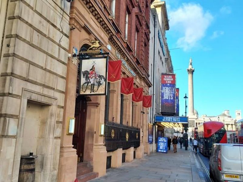 Horse & Guardsman-1 Nov 2021. (Pub, External). Published on 17-11-2021