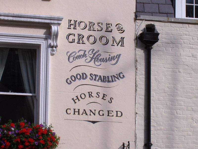 Horse & Groom SW1 wallsign1 July 2019. (Pub, External, Sign). Published on 21-07-2019