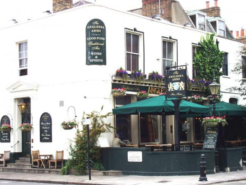 Anglesea Arms SW7. (Pub, External, Key). Published on 31-07-2015