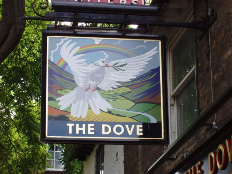 Dove sign. (Pub, Sign). Published on 04-08-2013
