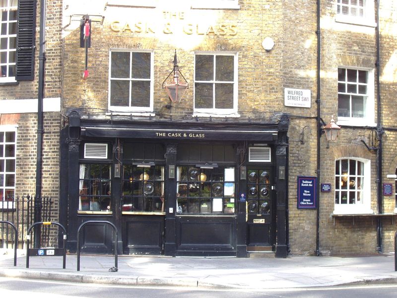Cask & Glass April 2022. (Pub, External, Key). Published on 10-04-2022