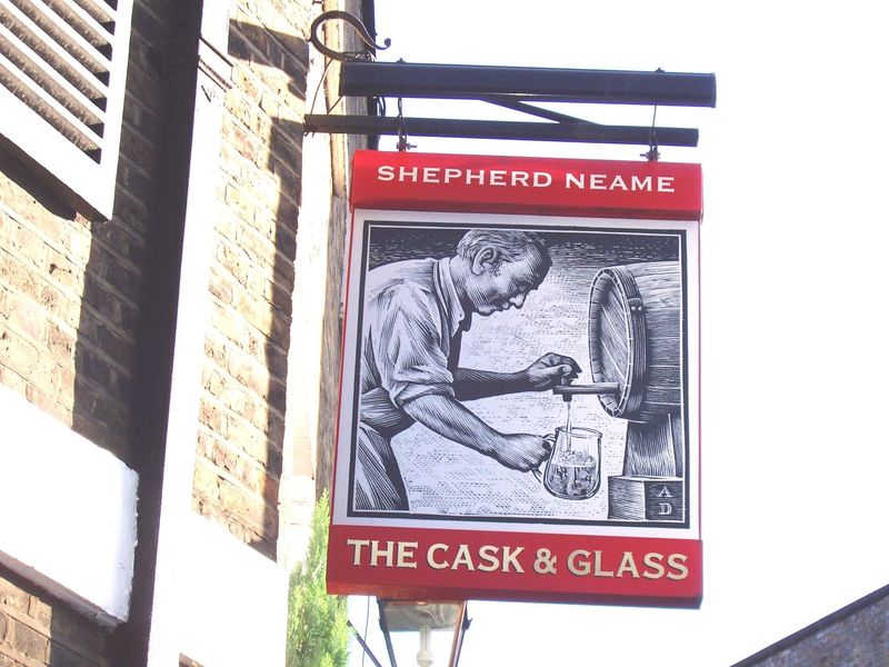 Cask & Glass sign Nov 2017. (Pub, External, Sign). Published on 05-11-2017