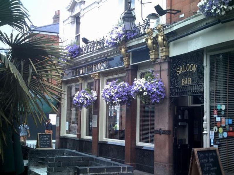White Horse. (Pub, External). Published on 20-08-2013 