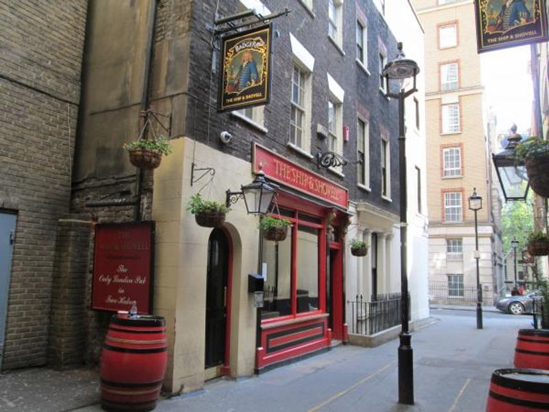 Photo date: May 2013. (Pub, External). Published on 05-08-2013
