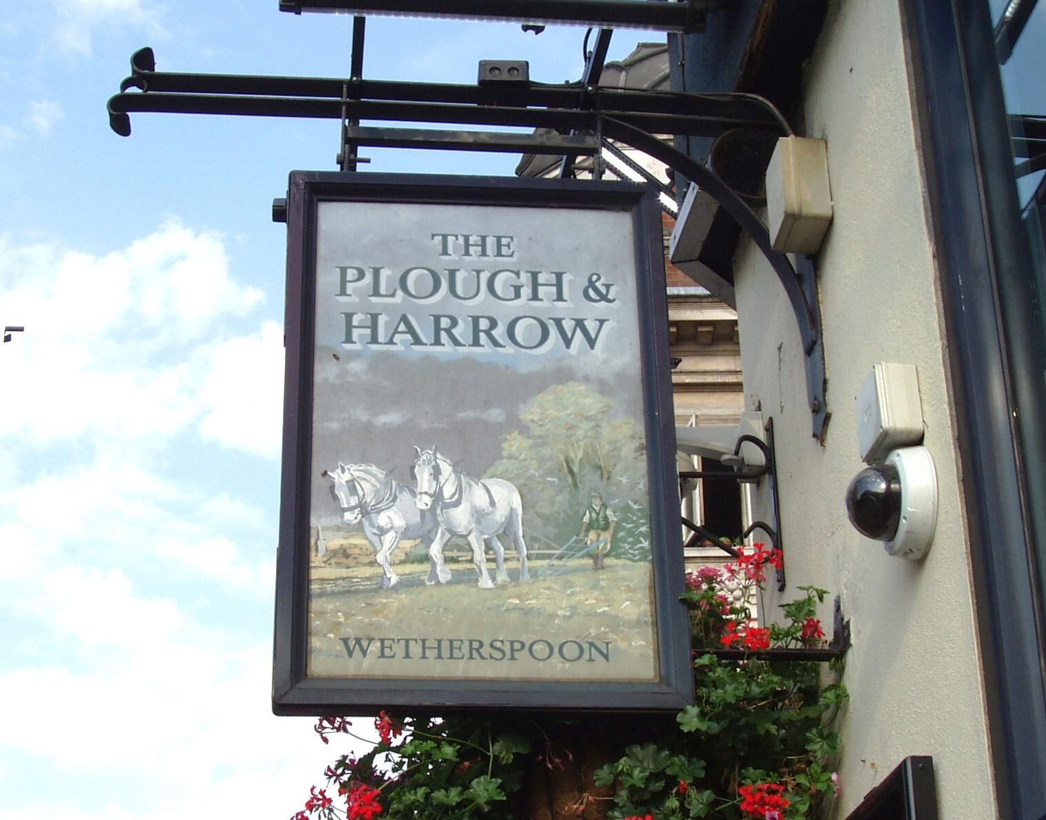 Plough & Harrow W6 sign Aug 2020. (Pub, External, Sign). Published on 09-08-2020