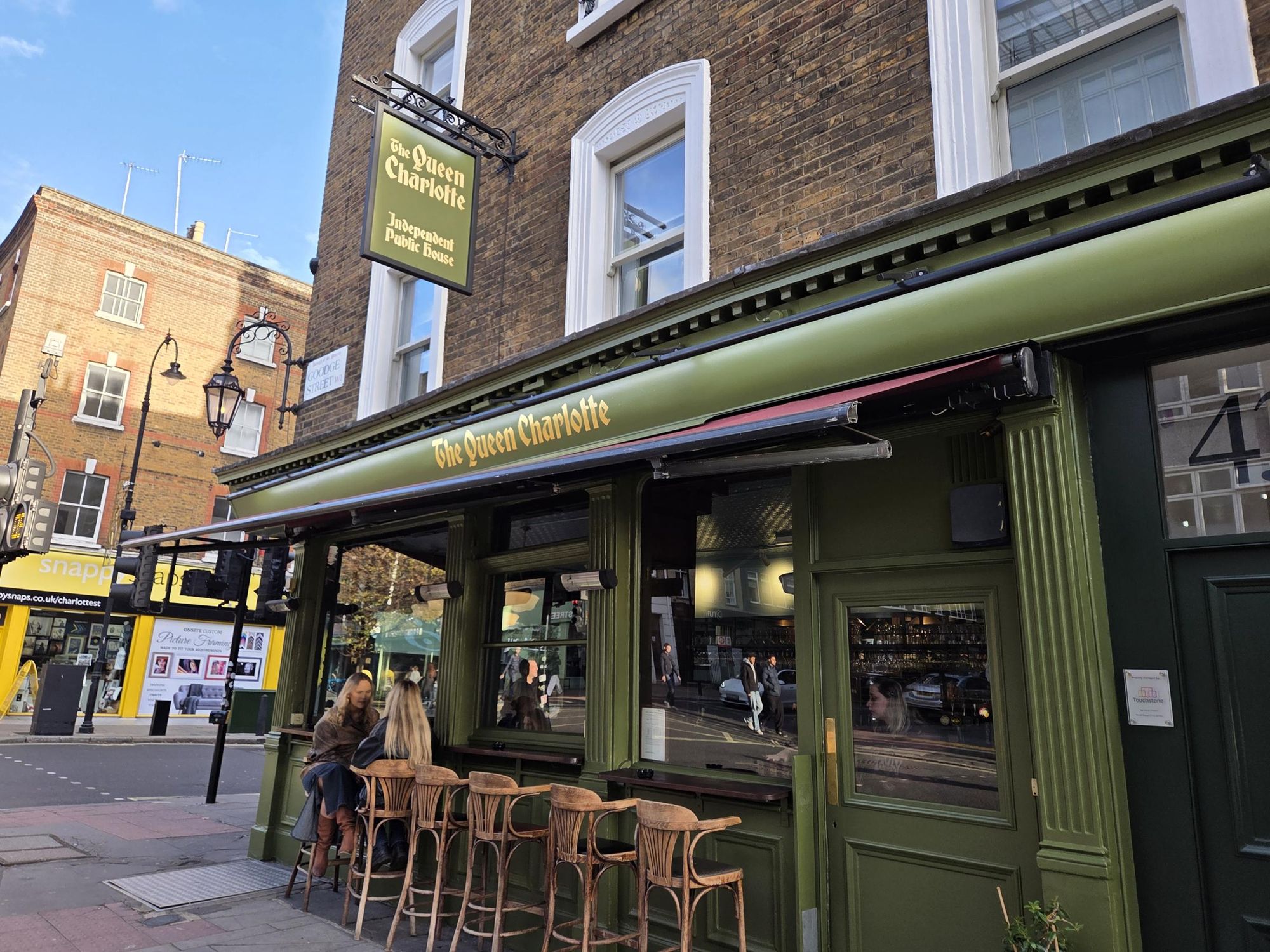 Exterior Oct 2025. (Pub, External, Key). Published on 28-10-2025