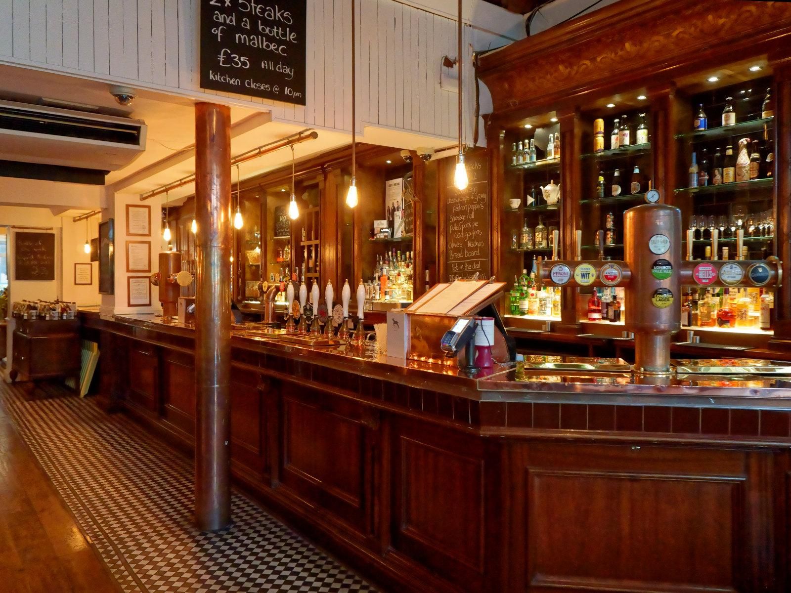 The Lamb, Chiswick. Photo taken Nov 2018. (Pub, Bar). Published on 20-03-2026