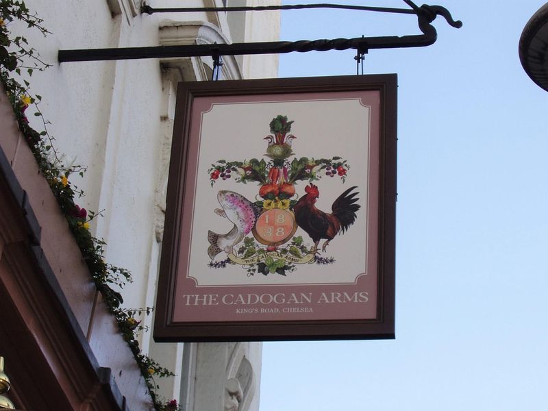 Cadogan Arms-3 Nov 2021. (Pub, External, Sign). Published on 21-11-2021 