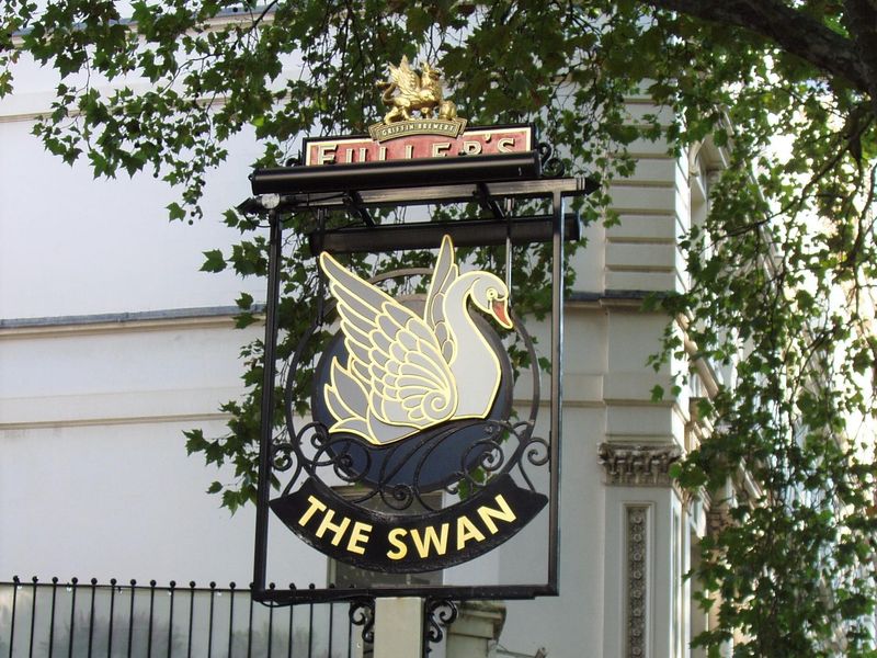 Swan W2-sign Sept 2020. (Pub, External, Sign). Published on 13-09-2020 