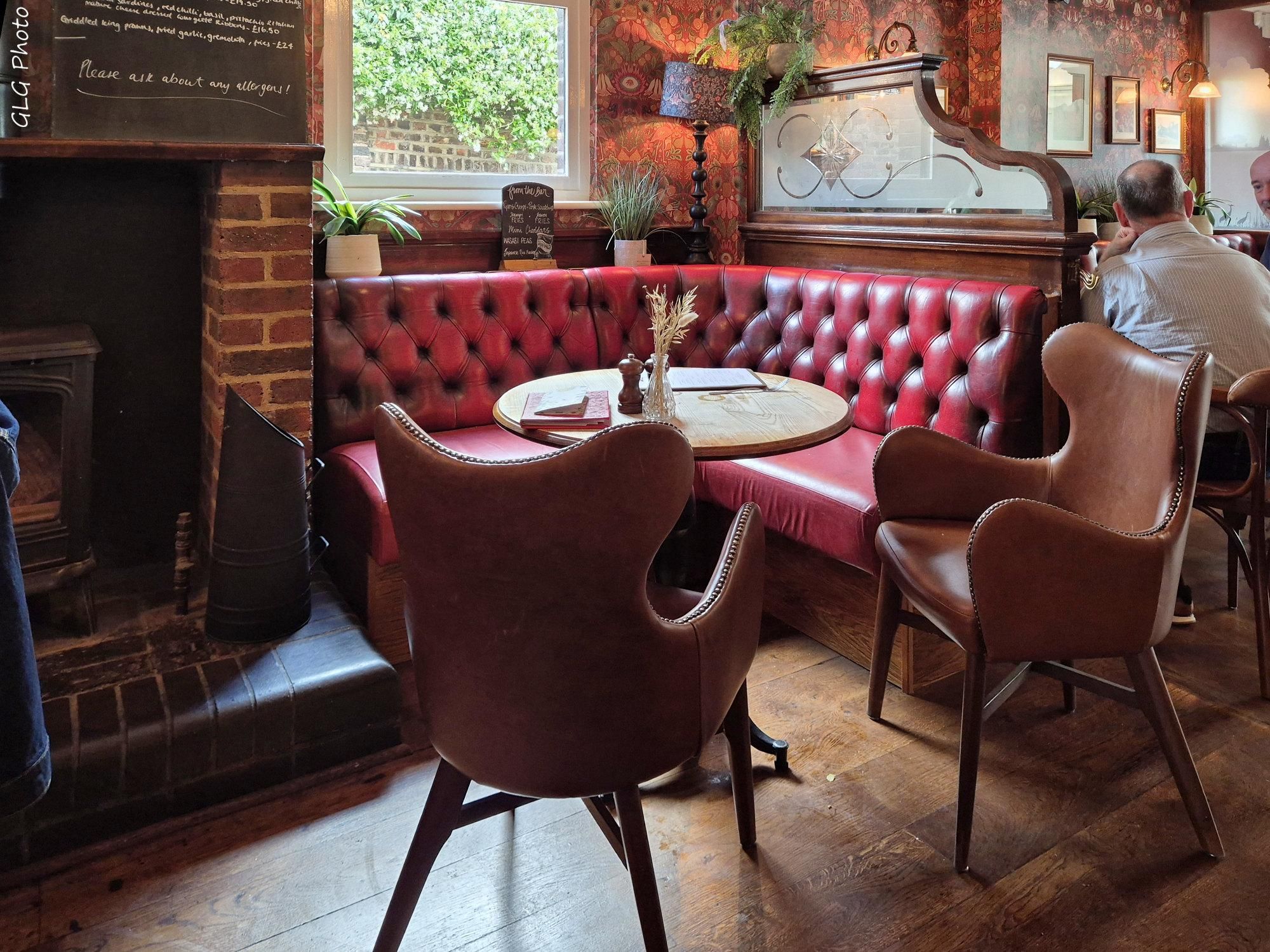 Bell & Crown, Strand on the Green - June 2026. (Pub). Published on 13-06-2026