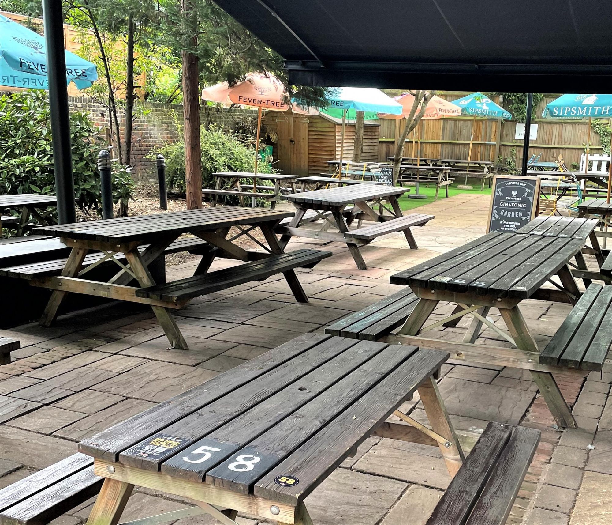 Queens Head W6 garden-1 June 2021. (External, Garden). Published on 28-06-2021