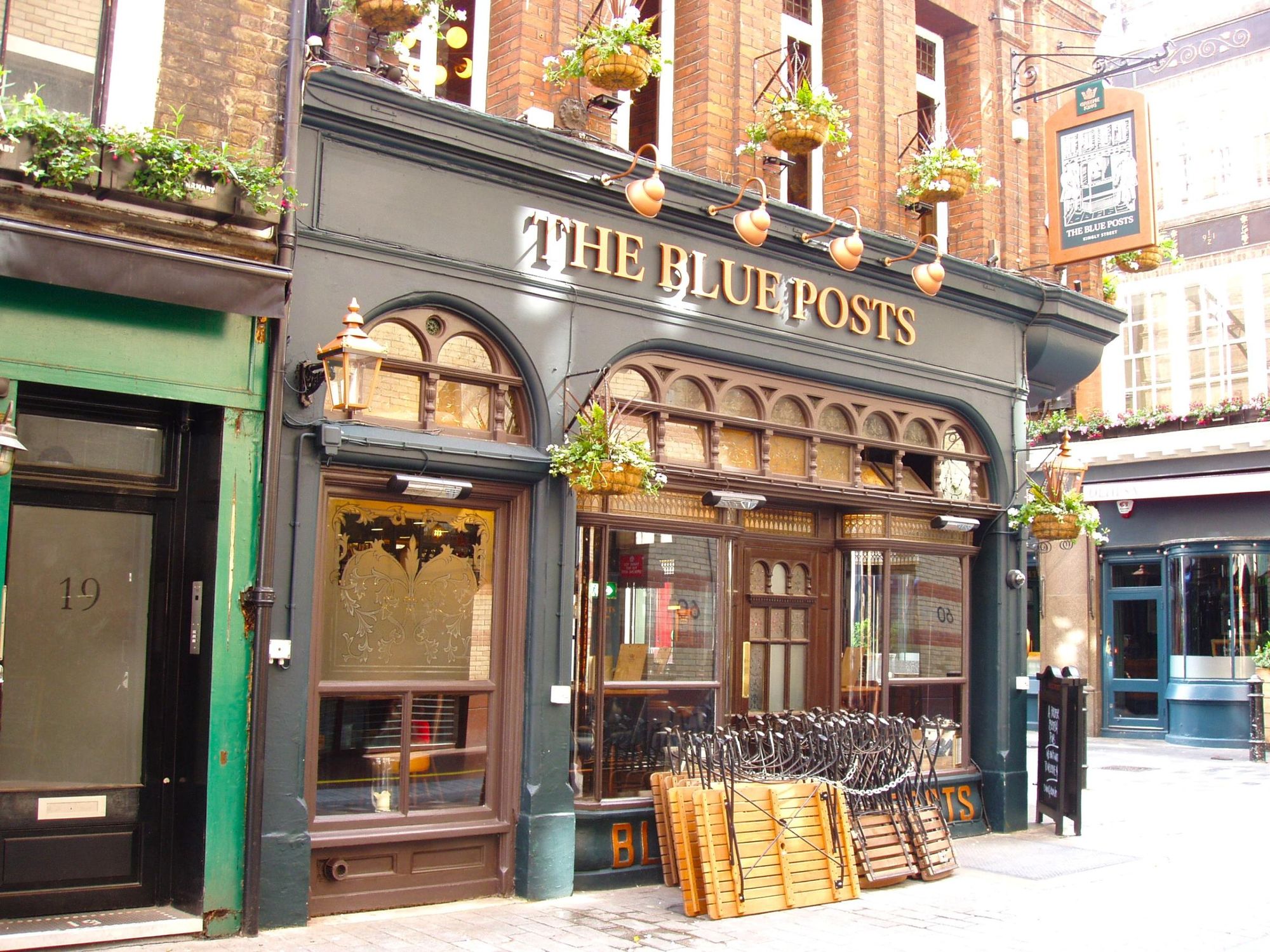 Blue Posts Kingly St-2 June 2025. (Pub, External). Published on 08-06-2025
