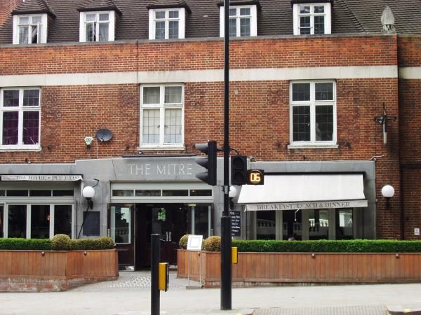 Mitre Noting Hill. (Pub, External, Key). Published on 11-05-2014