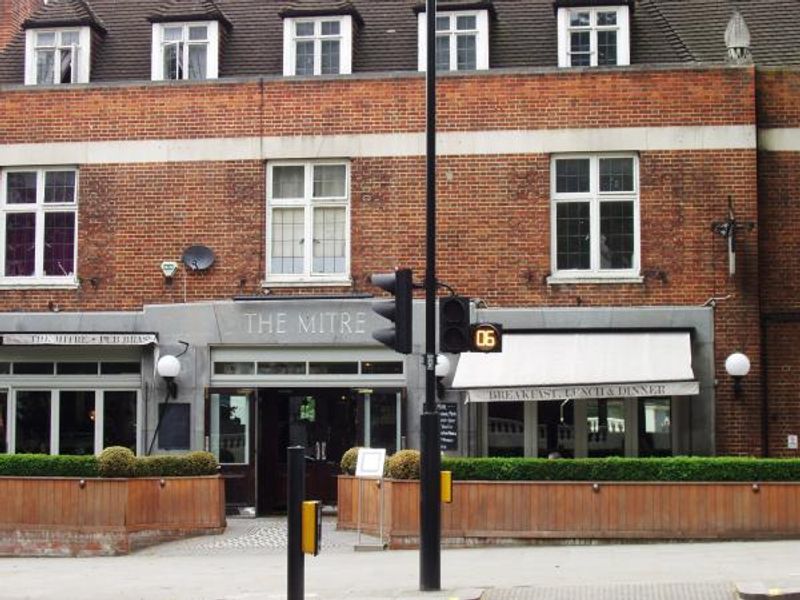 Mitre Noting Hill. (Pub, External, Key). Published on 11-05-2014