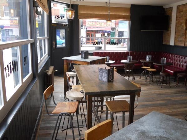 Pocket Watch, W12 - Interior - Nov 2015. (Pub, Bar). Published on 13-11-2015