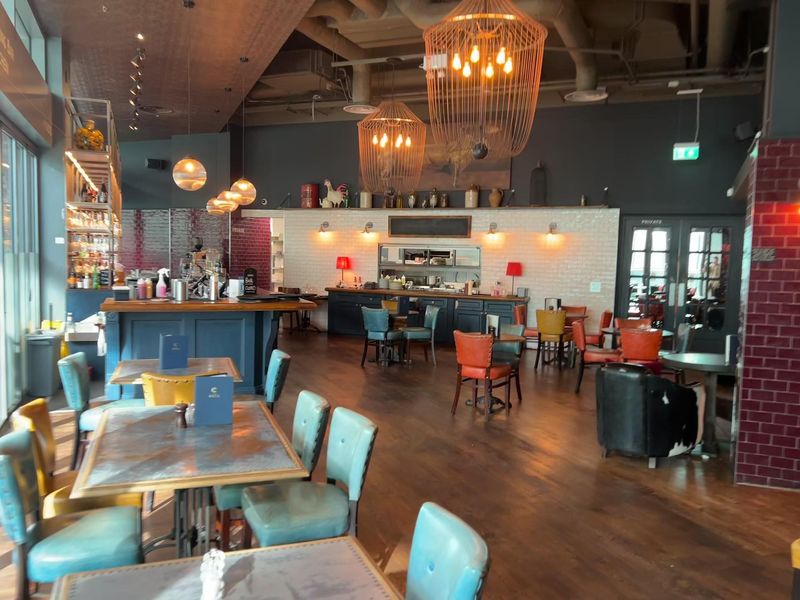 Bull W6 rstaurant. (Pub, Restaurant). Published on 16-05-2024 