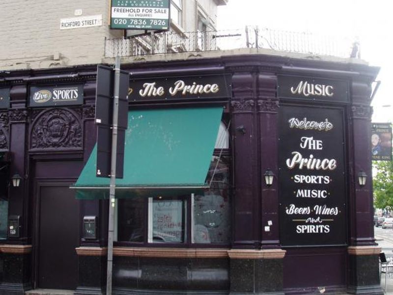 Shepherds Bush, Prince. (Pub, External, Key). Published on 08-08-2013