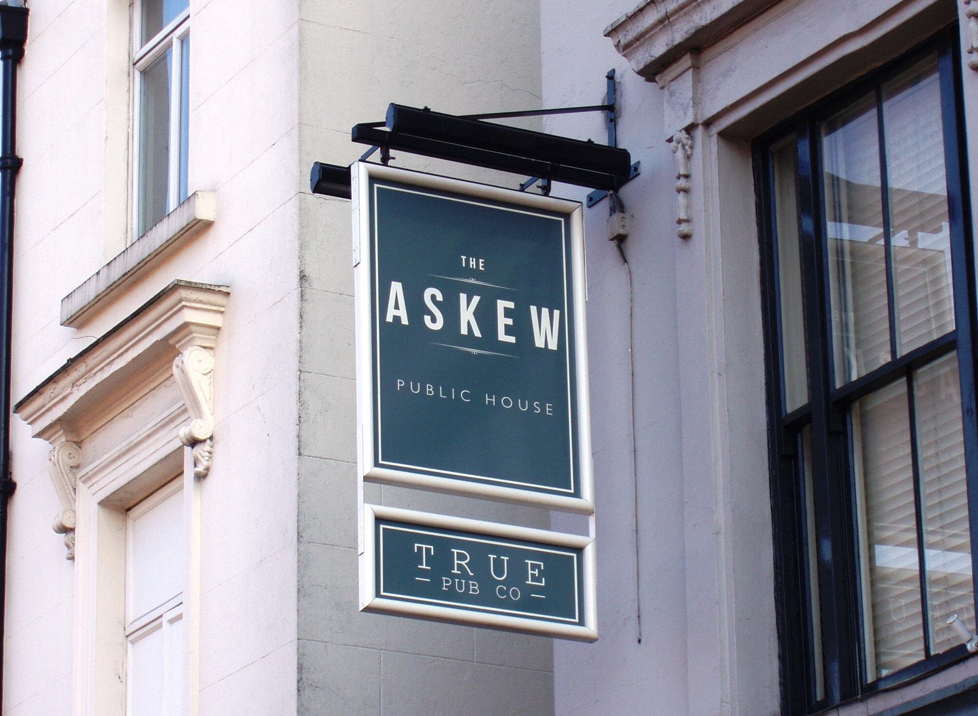 Askew3 March 2020. (Pub, External, Sign). Published on 27-03-2020