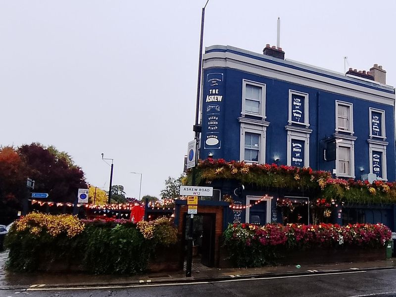 Taken Oct 2025. (Pub, External). Published on 04-10-2025 