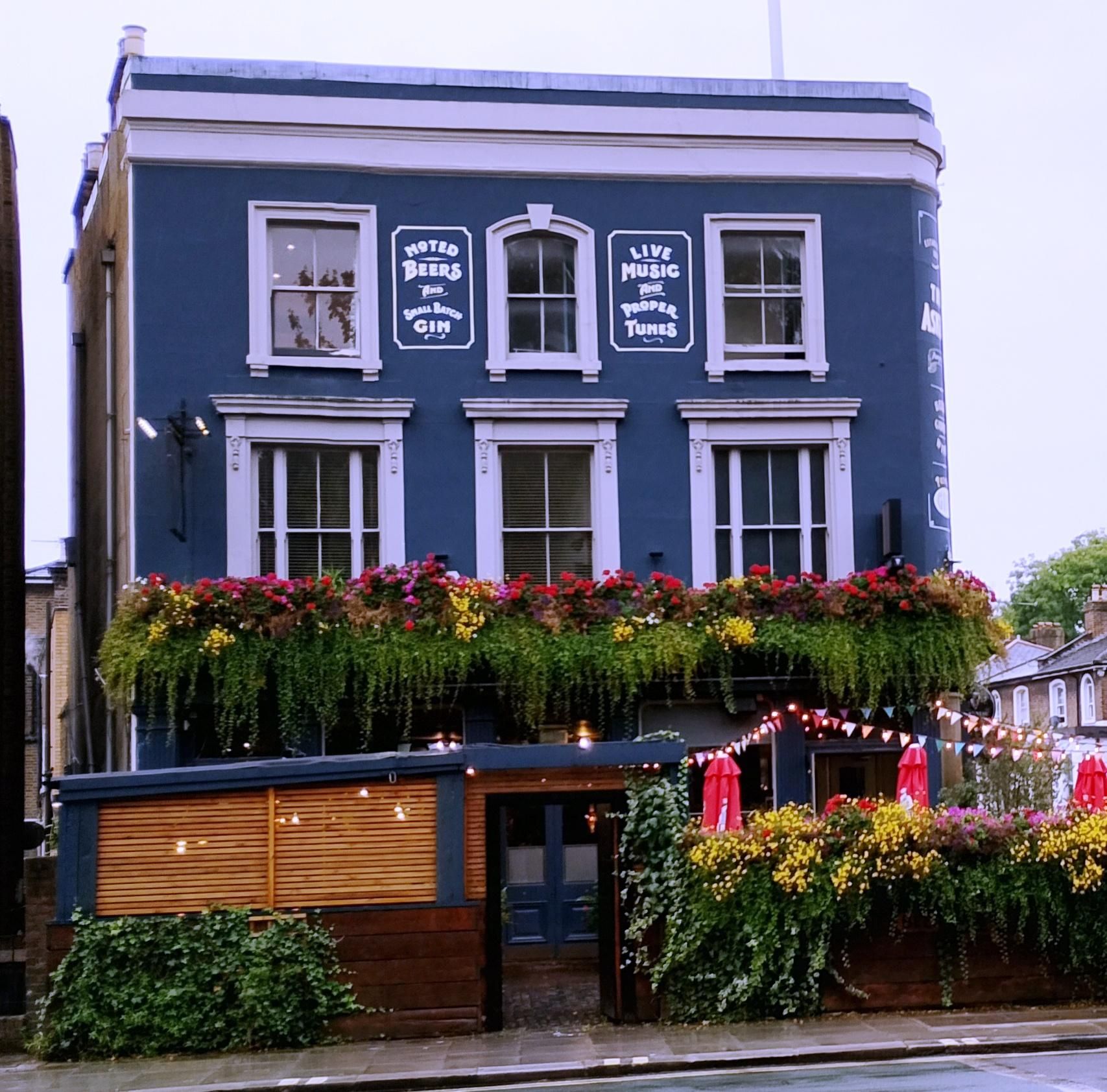 Taken Oct 2025. (Pub, External). Published on 04-10-2025