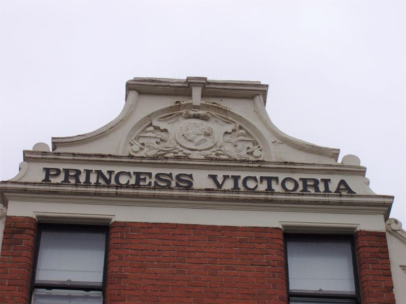 Princess Victoria W12-6 Nov 2021. (Pub, External, Sign). Published on 14-11-2021
