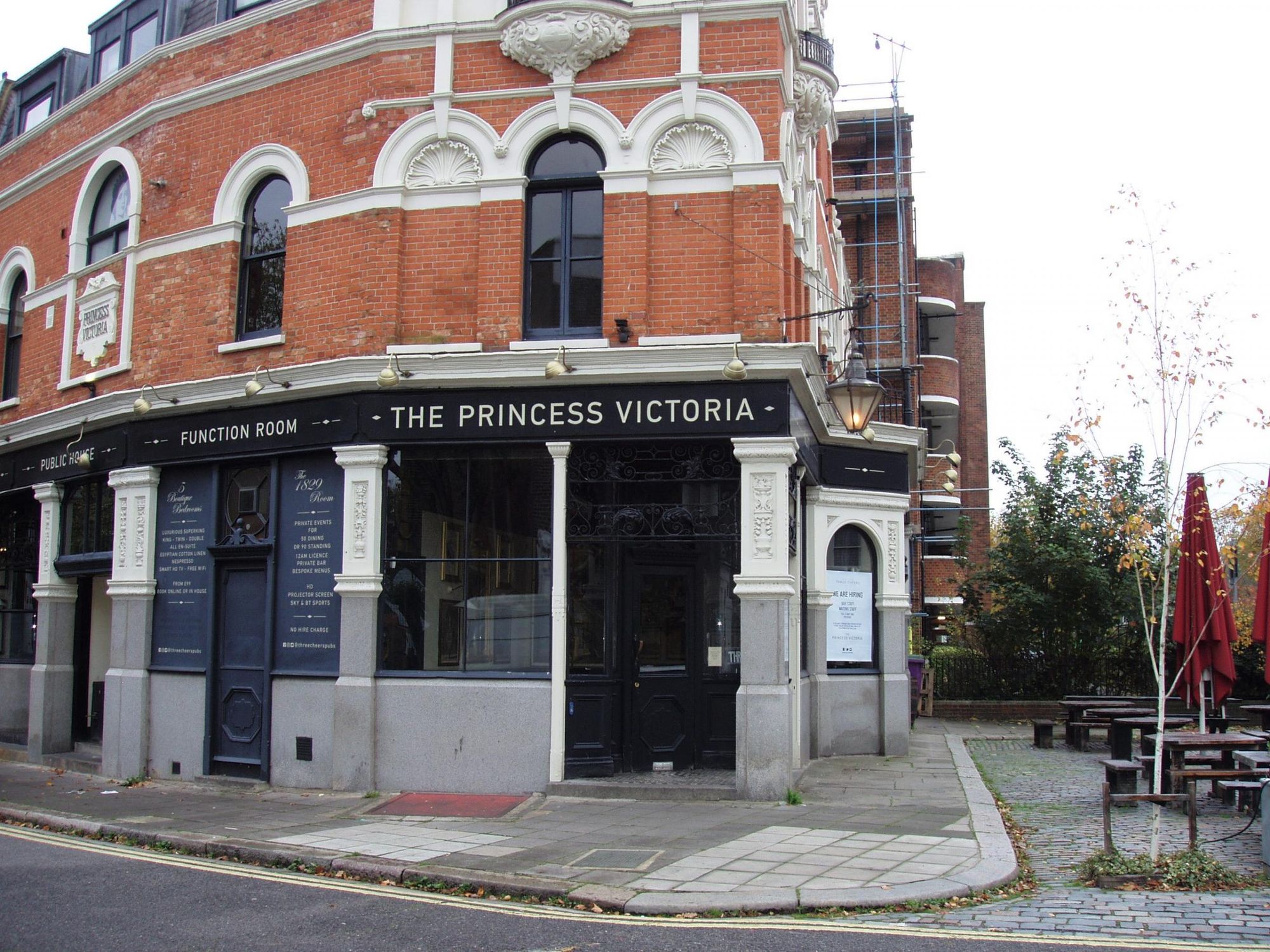 Princess Victoria W12-2 Nov 2021. (Pub, External). Published on 14-11-2021