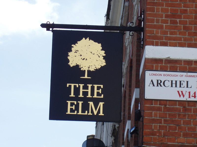 Elm W14-sign June 2024. (Pub, External, Sign). Published on 02-06-2024 