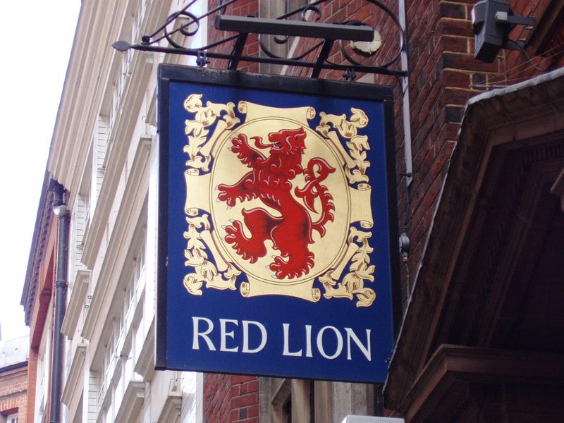 Red Lion W1-3 June 2017. (Pub, External, Sign). Published on 06-06-2017
