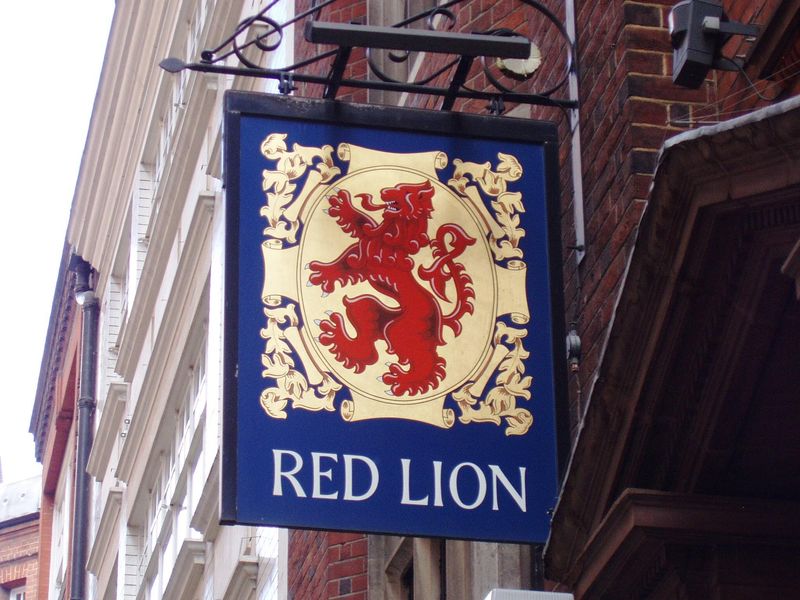 Red Lion W1-3 June 2017. (Pub, External, Sign). Published on 06-06-2017 