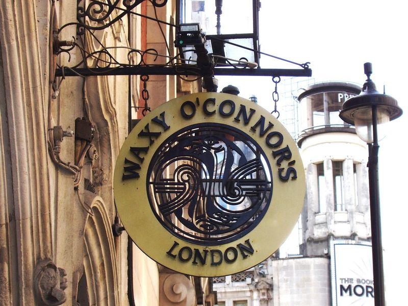 Waxy OC-sign W1 May 2017. (Pub, External, Sign). Published on 21-05-2017