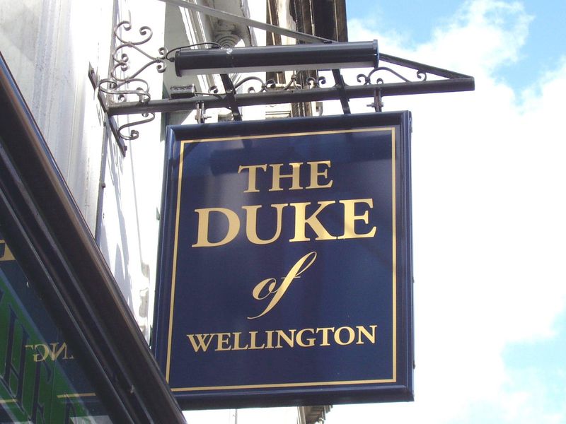 Duke of Wellington W1-sign May 2017. (Pub, External, Sign). Published on 22-05-2017