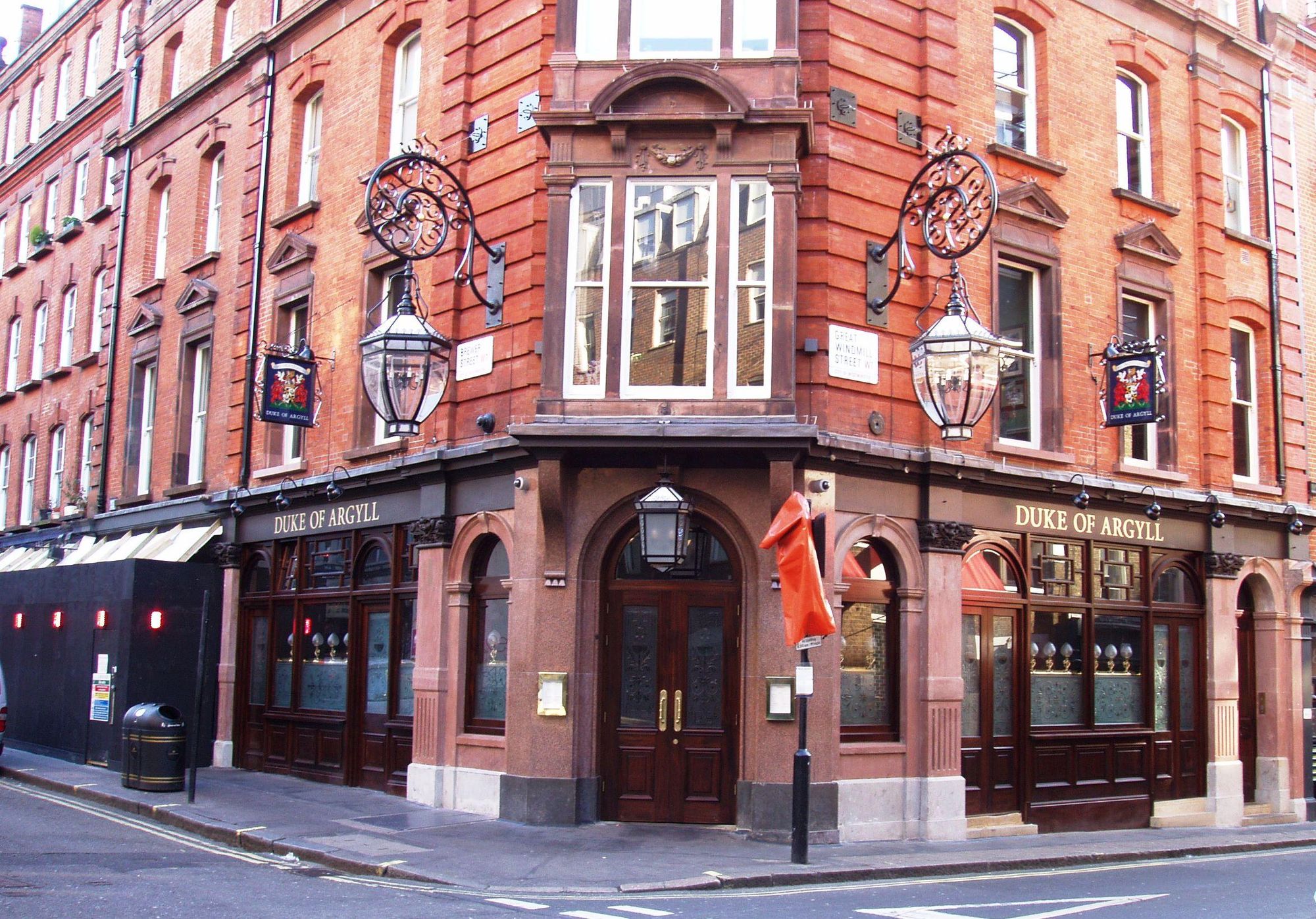 Duke of Argyll W1 Feb 2018. (Pub, External, Key). Published on 25-02-2018