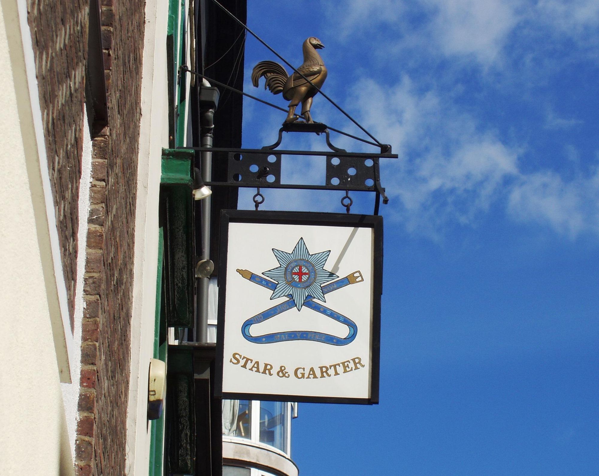 Star & Garter W1 sign June 2017. (Pub, External, Sign). Published on 04-06-2017