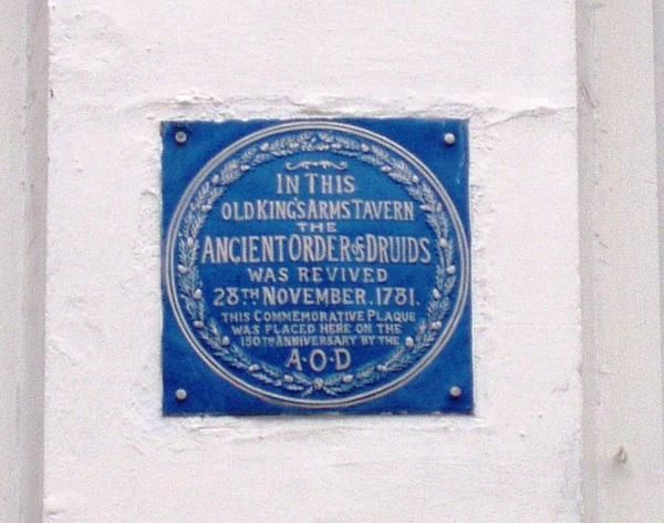 Kings Arms W1 wall sign. (Pub, External, Sign). Published on 08-11-2015