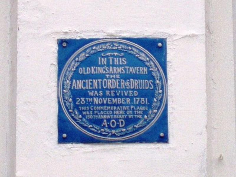 Kings Arms W1 wall sign. (Pub, External, Sign). Published on 08-11-2015 