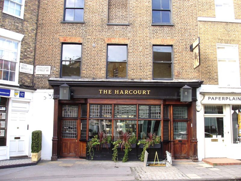 Harcourt W1-2 Sep 2017. (Pub, External). Published on 11-09-2017