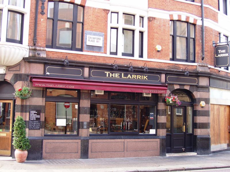 Larrik W1-2 Sep 2017. (Pub, External). Published on 11-09-2017 