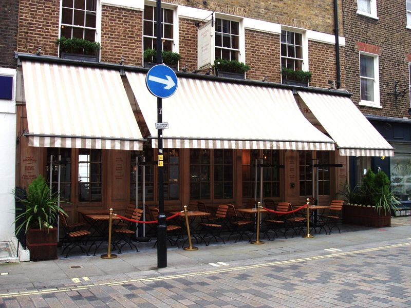 Grazing Goat Marylebone-1 Feb 2022. (Pub, External, Key). Published on 20-02-2022