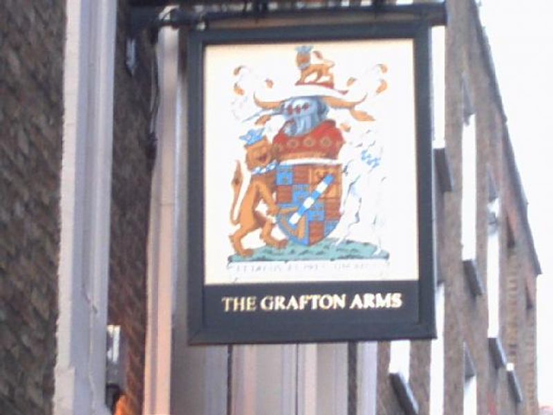 Grafton Arms Sign. (Pub, Sign). Published on 24-09-2013