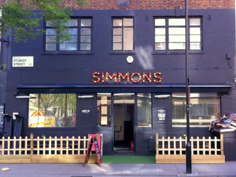 Simmons Bar, W1T, 14/04/15. (Pub, External, Key). Published on 20-04-2015
