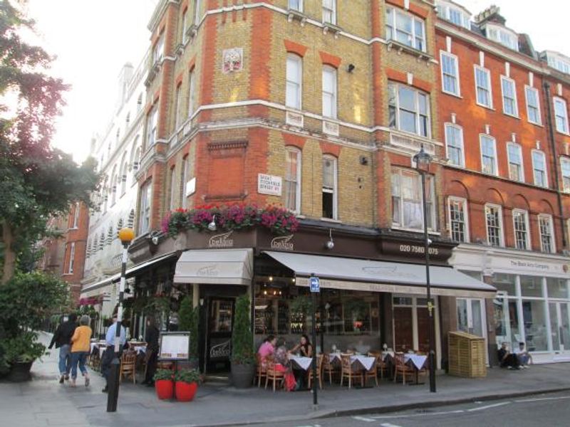 Photo date: August 2013. (External, Restaurant, Key). Published on 27-09-2013