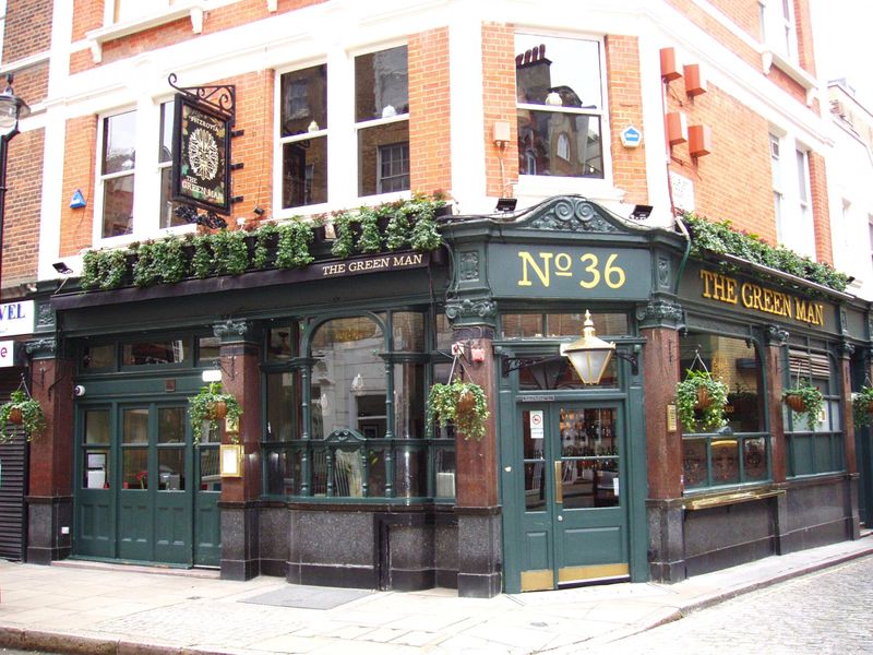 Green Man Fitzrovia-1 Jan 2022. (Pub, External, Key). Published on 23-01-2022