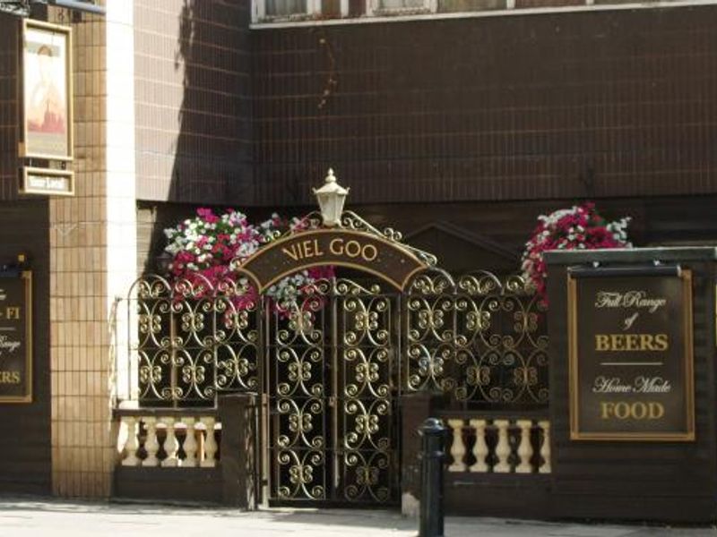 Bayswater, Daniel Gooch. (Pub, External, Key). Published on 24-08-2013