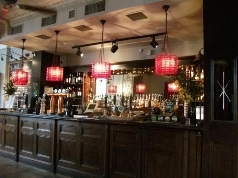 Bridge House 01. (Pub, Bar). Published on 08-06-2014 