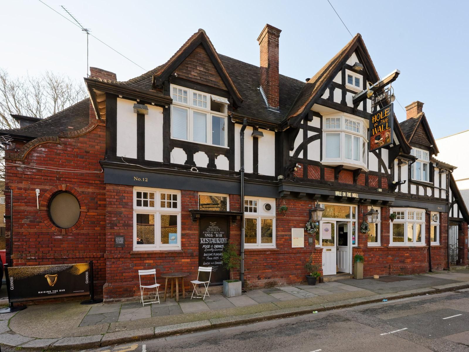 The Hole In The Wall, Chiswick. March 2026. (Pub, External, Key). Published on 20-03-2026